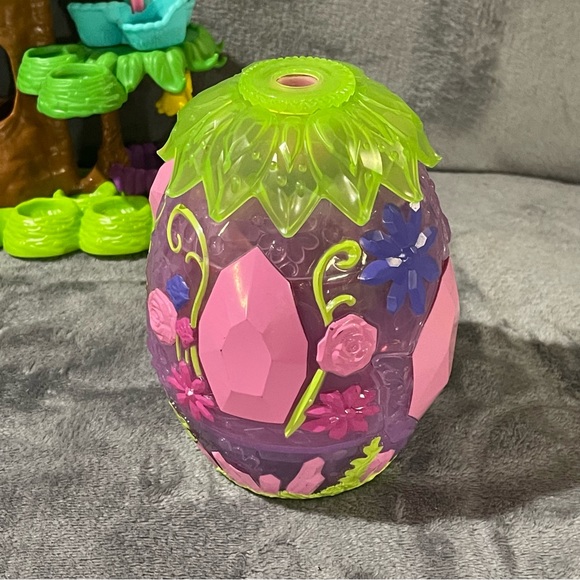 Hatchimals Colleggtibles Hatchery Nursery Playset, Basket, Hidden Scene Egg - Picture 7 of 11